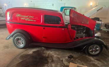 Ford-sedan-delivery-1933-red-3