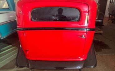 Ford-sedan-delivery-1933-red-6