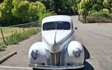 Ford-sedan-delivery-1940-white-1