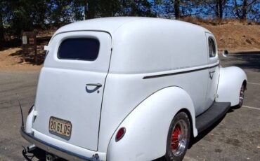 Ford-sedan-delivery-1940-white-2