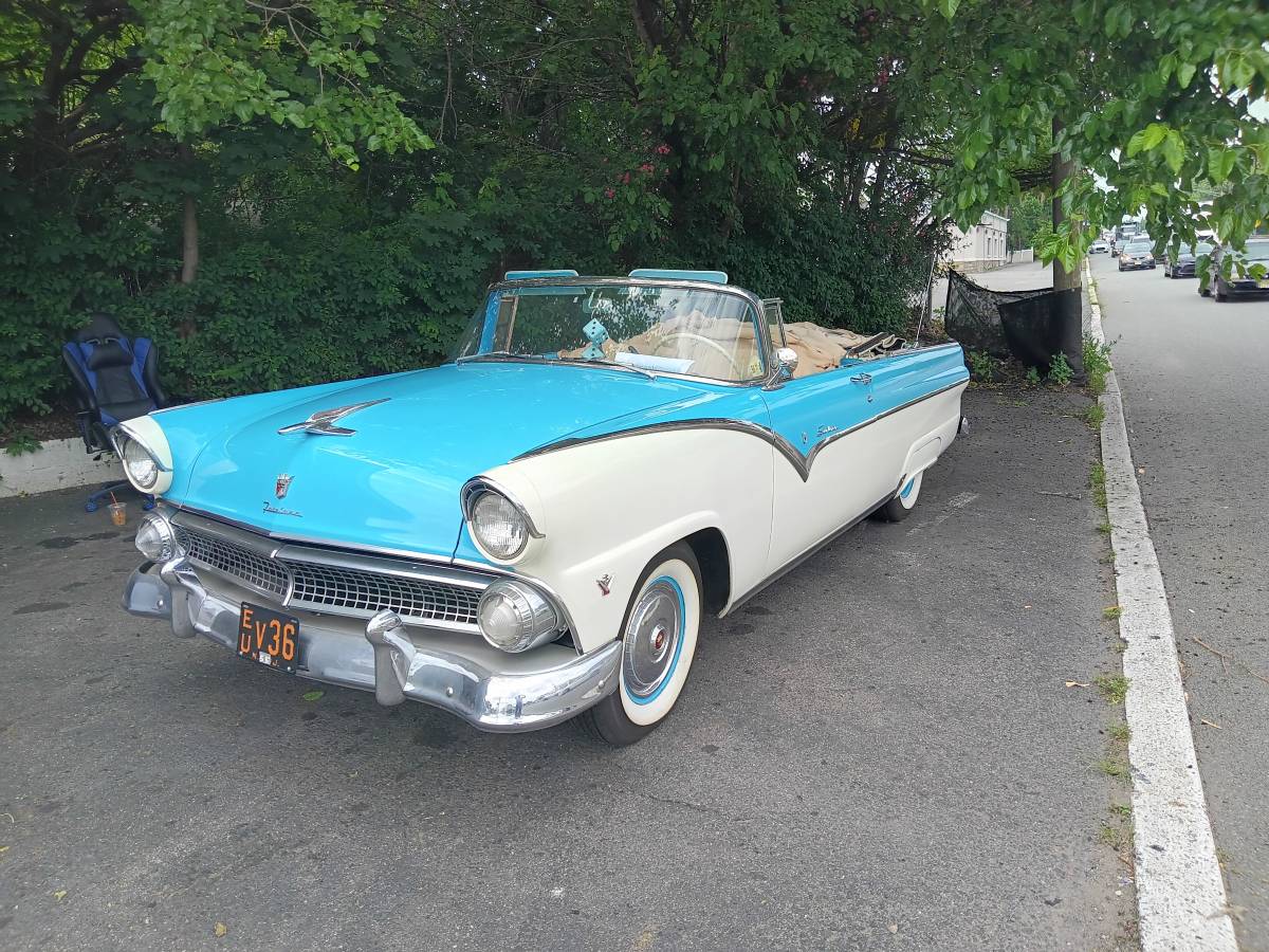 Ford-skyline-1955-blue-1
