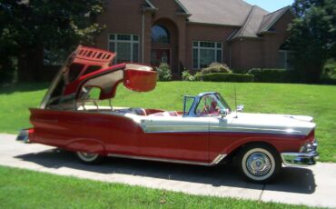 Ford-skyliner-convertible-1970-white-16