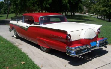 Ford-skyliner-convertible-1970-white-2