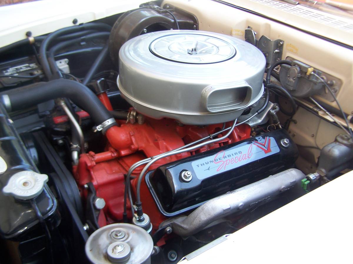 Ford-skyliner-convertible-1970-white-4