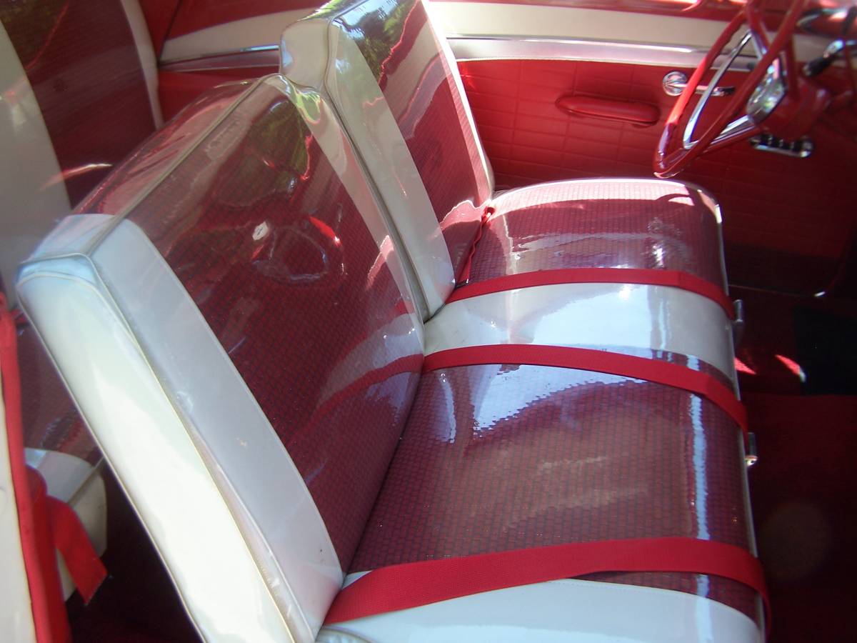 Ford-skyliner-convertible-1970-white-7