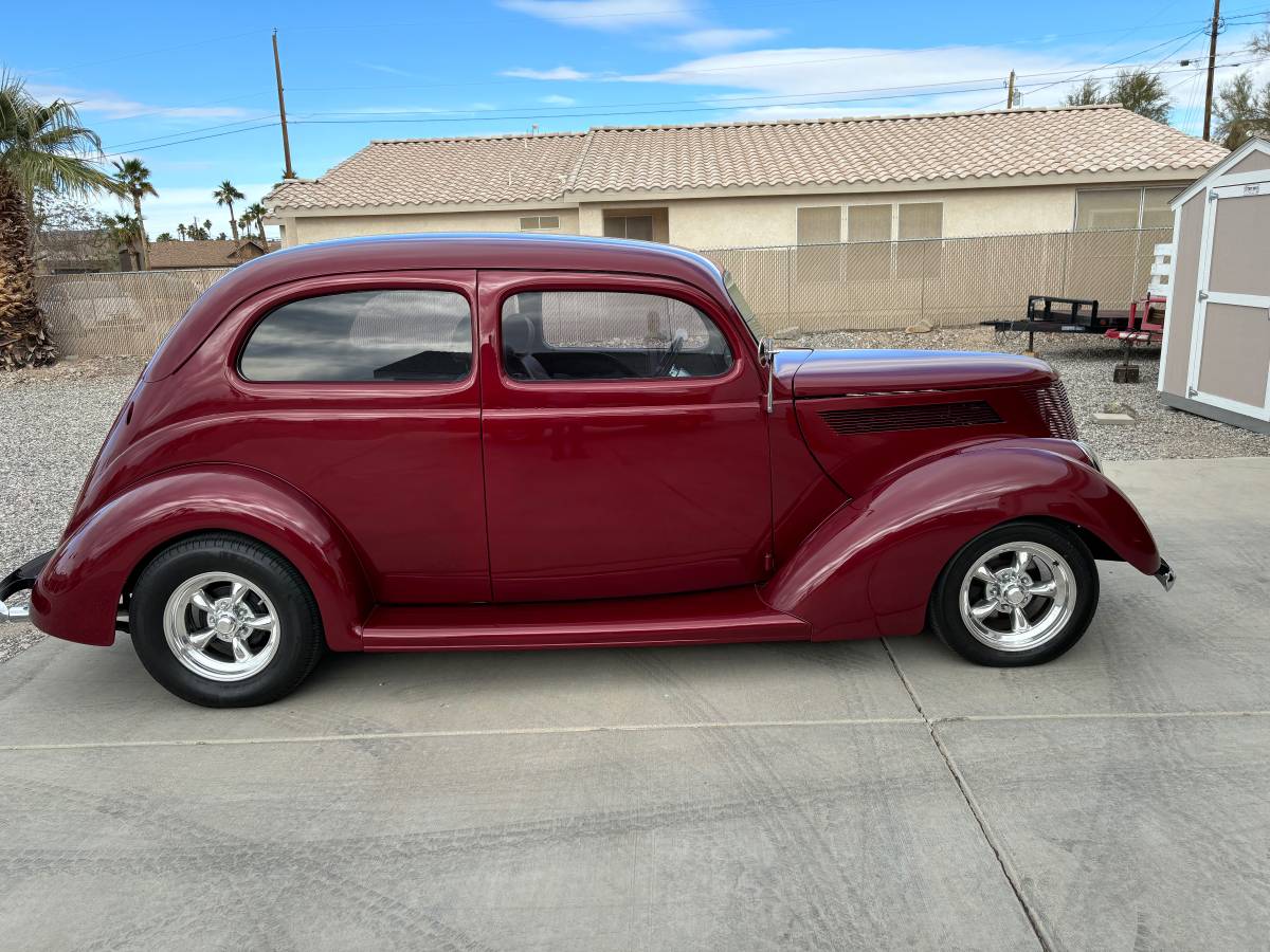Ford-slantback-1937-custom-2