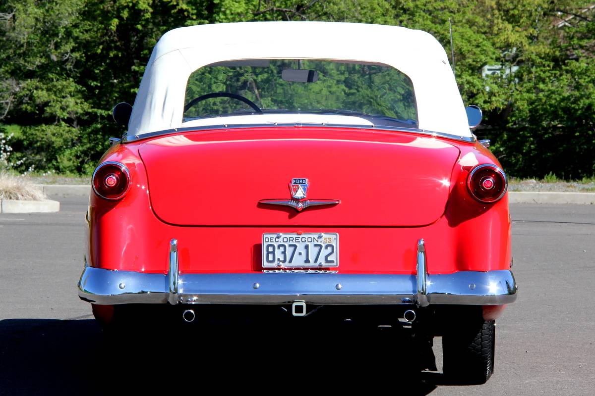 Ford-sunliner-convertible-1953-12