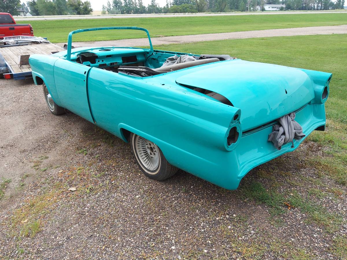 Ford-sunliner-convertible-1956-green-3