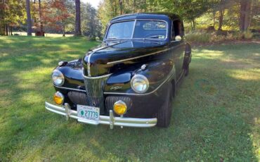 Ford-super-deluxe-1941-black-10