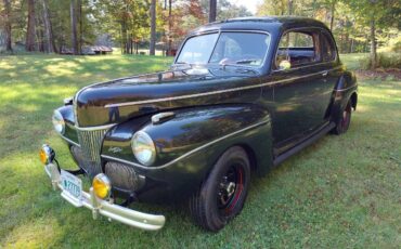 Ford-super-deluxe-1941-black-11