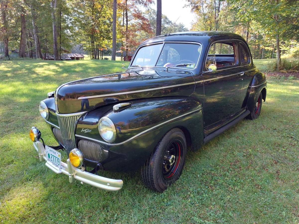 Ford-super-deluxe-1941-black-11