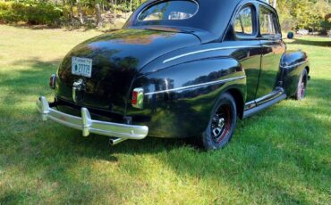 Ford-super-deluxe-1941-black-4