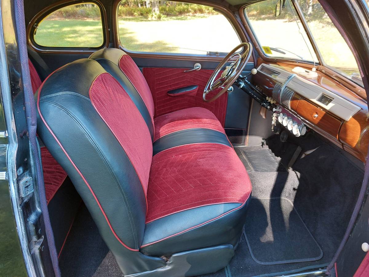 Ford-super-deluxe-1941-black-8