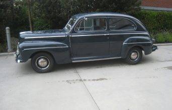 Ford-super-deluxe-1946-blue-5
