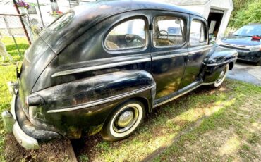 Ford-super-deluxe-1947-black-11