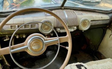 Ford-super-deluxe-1947-black-14
