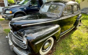 Ford-super-deluxe-1947-black-2