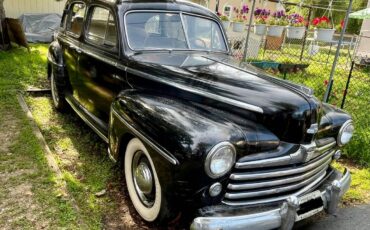 Ford-super-deluxe-1947-black-6