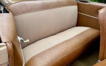 Ford-super-deluxe-1947-custom-17
