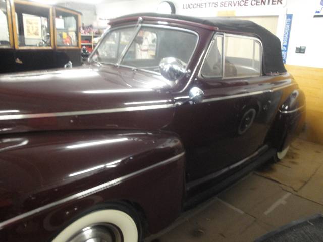 Ford-super-deluxe-convertible-1941-red-1