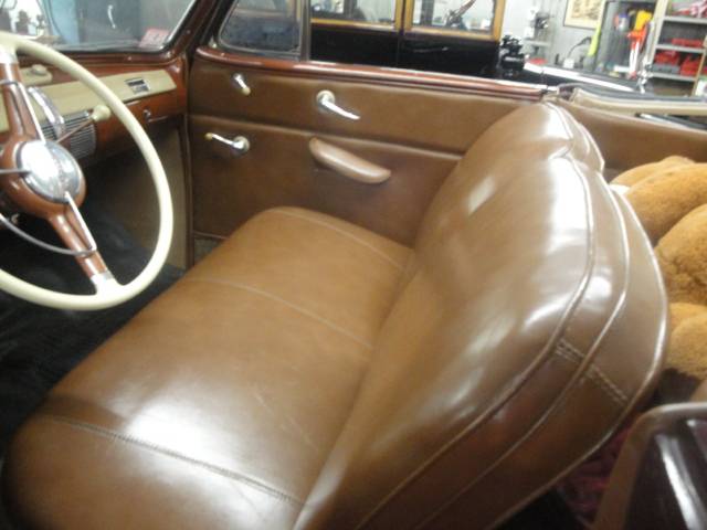 Ford-super-deluxe-convertible-1941-red-2