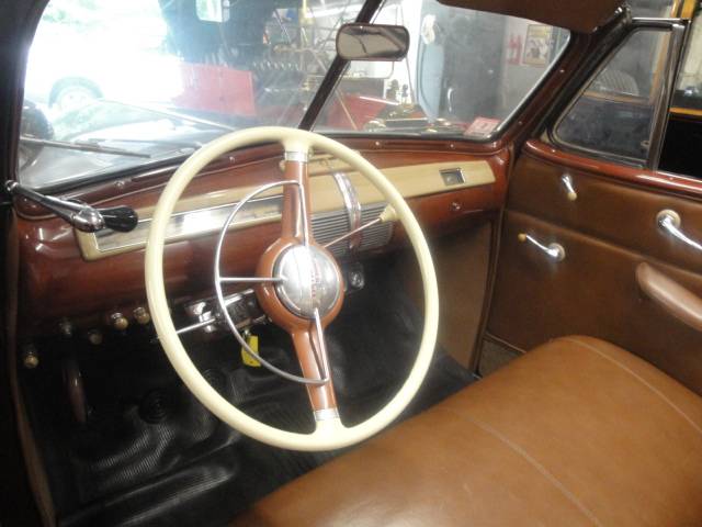 Ford-super-deluxe-convertible-1941-red-3