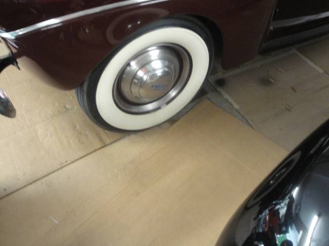 Ford-super-deluxe-convertible-1941-red-8