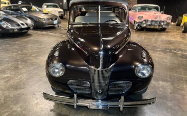 Ford-super-deluxe-woody-1941-brown-1