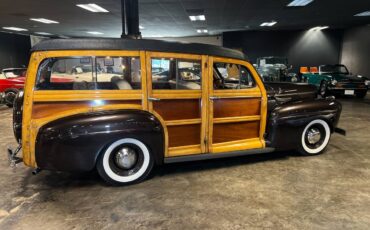 Ford-super-deluxe-woody-1941-brown-14