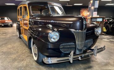 Ford-super-deluxe-woody-1941-brown-7
