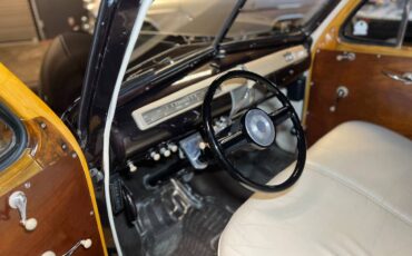 Ford-super-deluxe-woody-1941-brown-8