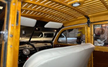 Ford-super-deluxe-woody-1941-brown-9