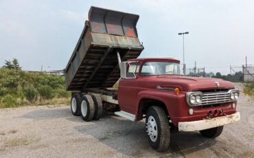 Ford-t-800-1959-red-2