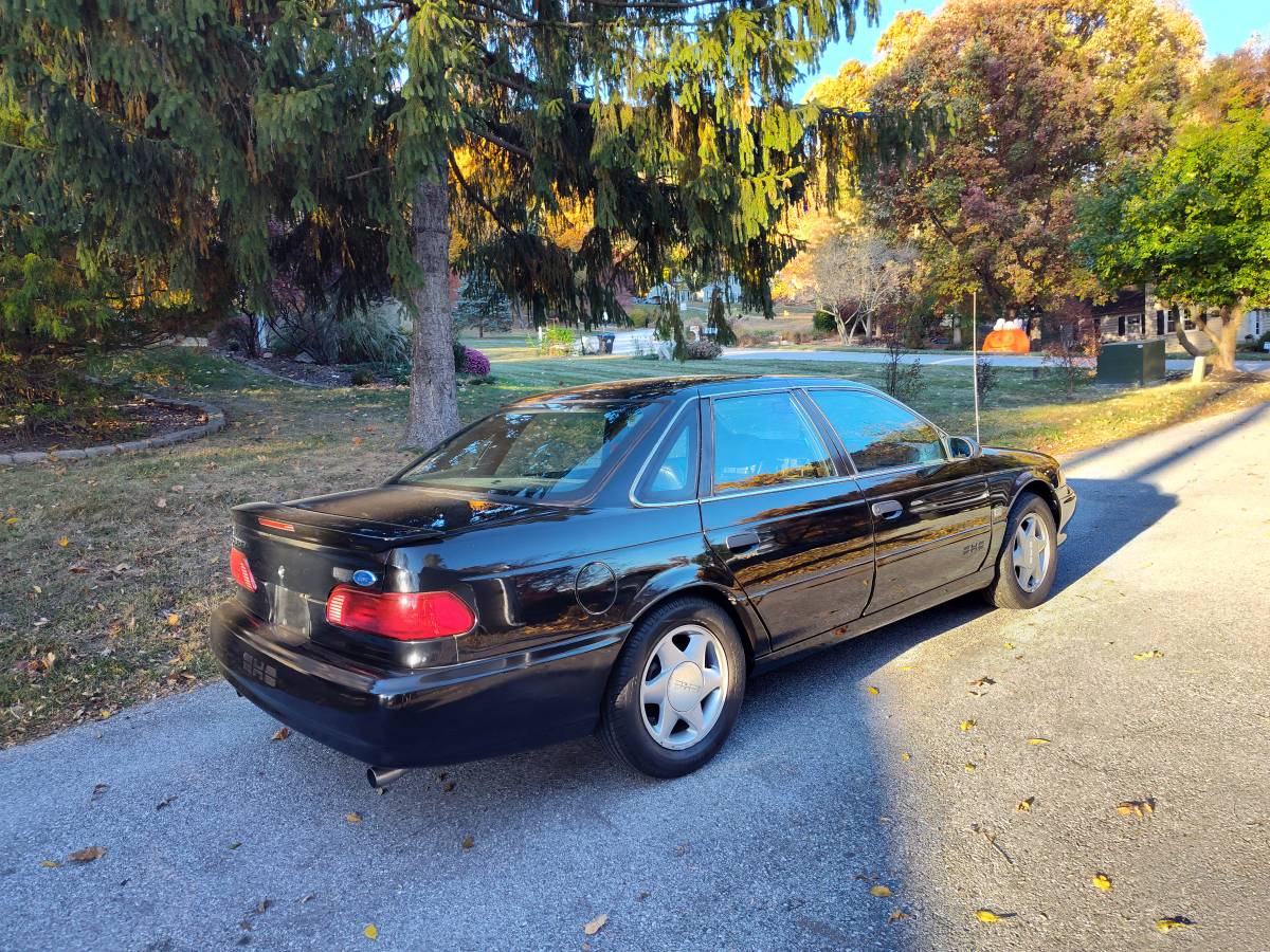 Ford-taurus-sho-1993-black-3
