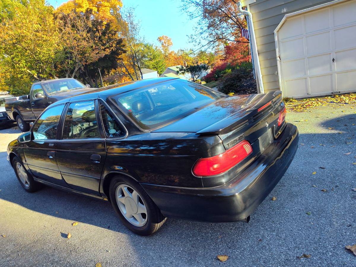 Ford-taurus-sho-1993-black-5