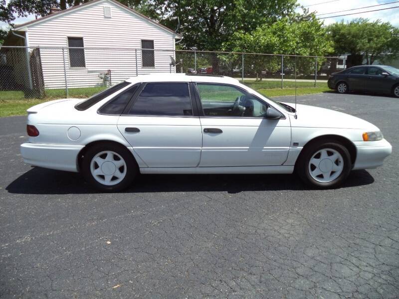Ford-taurus-sho-1993-white-5