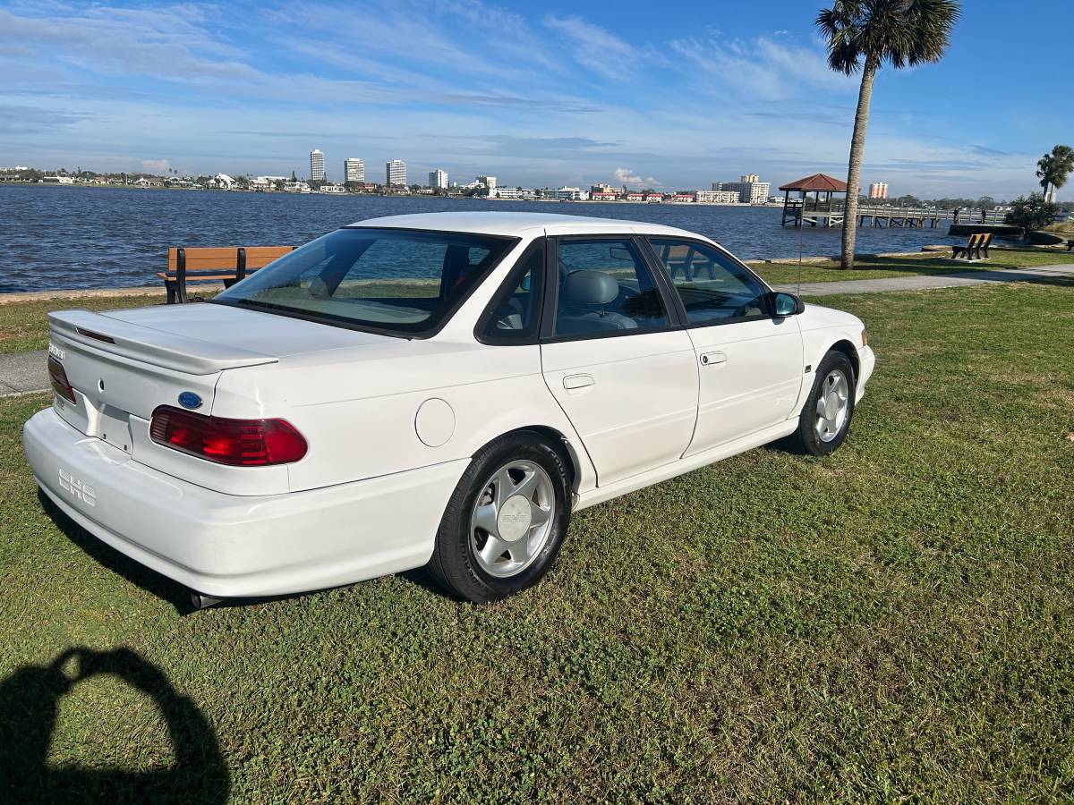 Ford-taurus-sho-1994-10