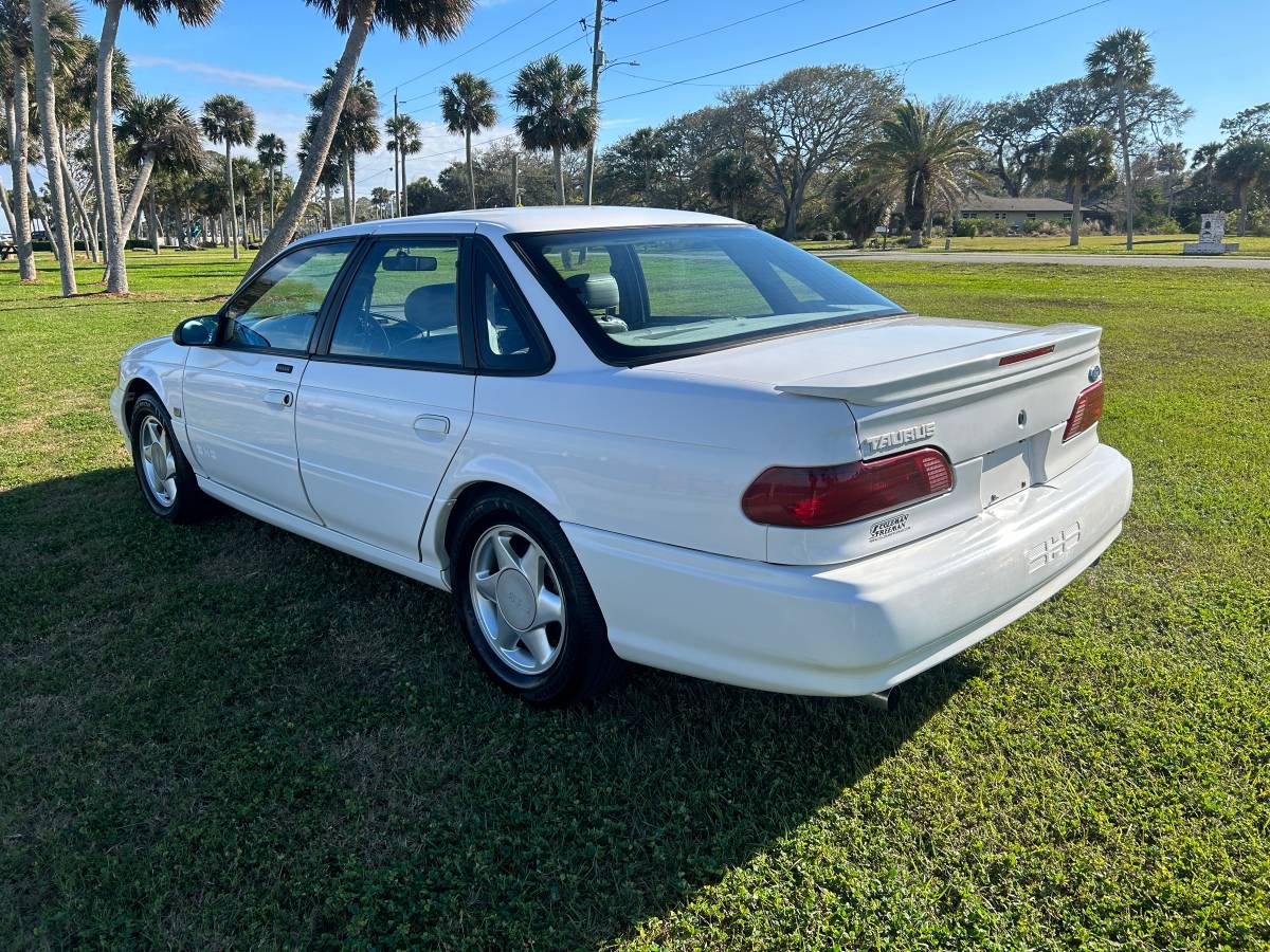 Ford-taurus-sho-1994-11