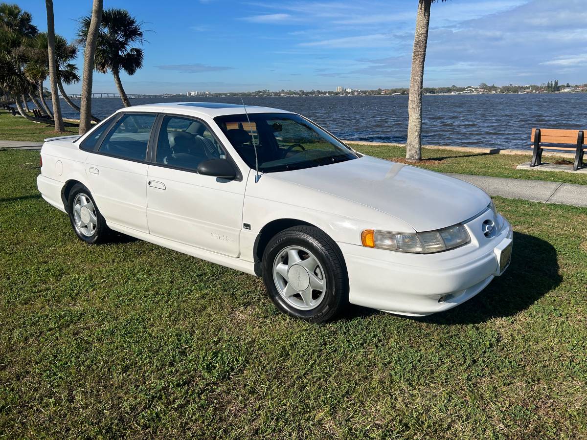 Ford-taurus-sho-1994-8