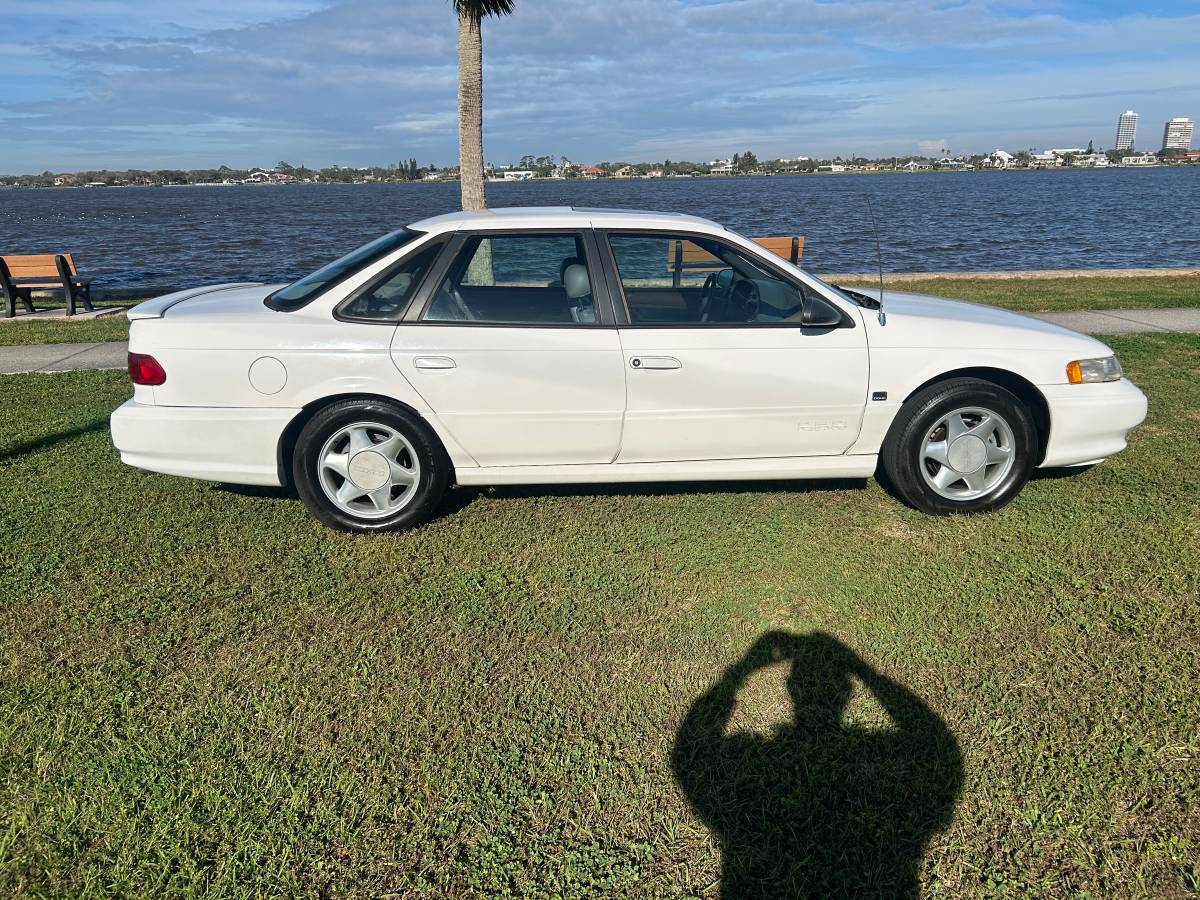 Ford-taurus-sho-1994-9