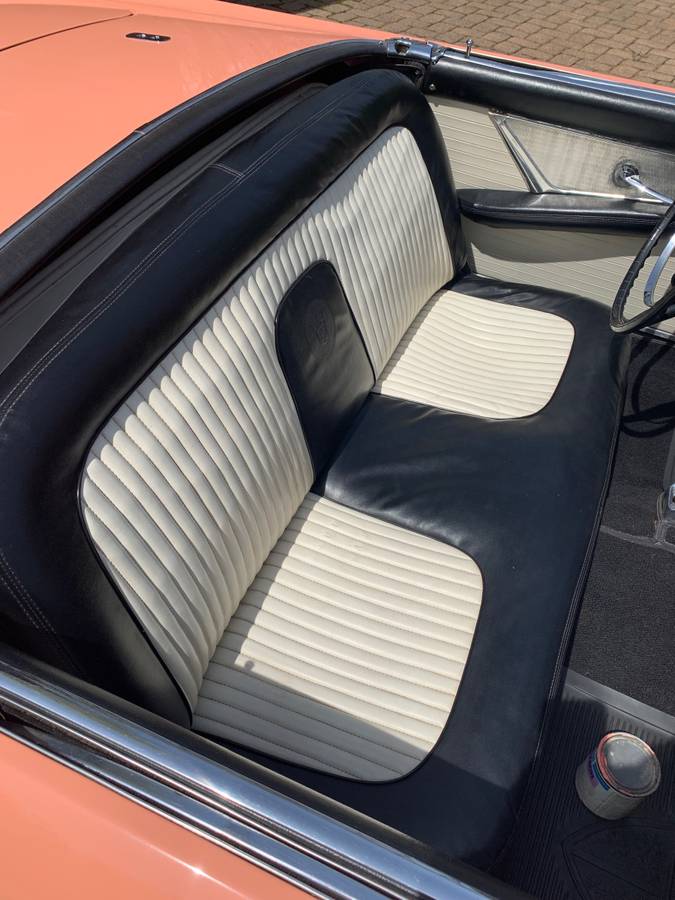 Ford-tbird-1956-4