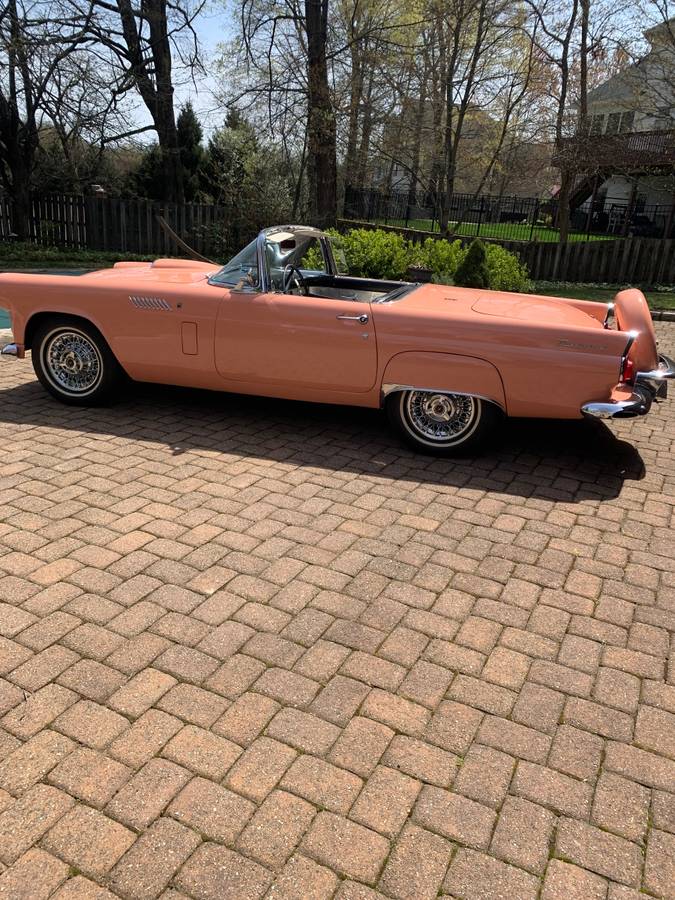 Ford-tbird-1956-7