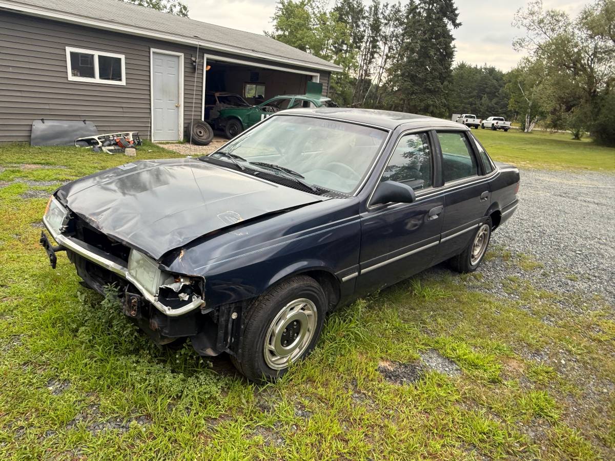 Ford-tempo-1989-blue-10