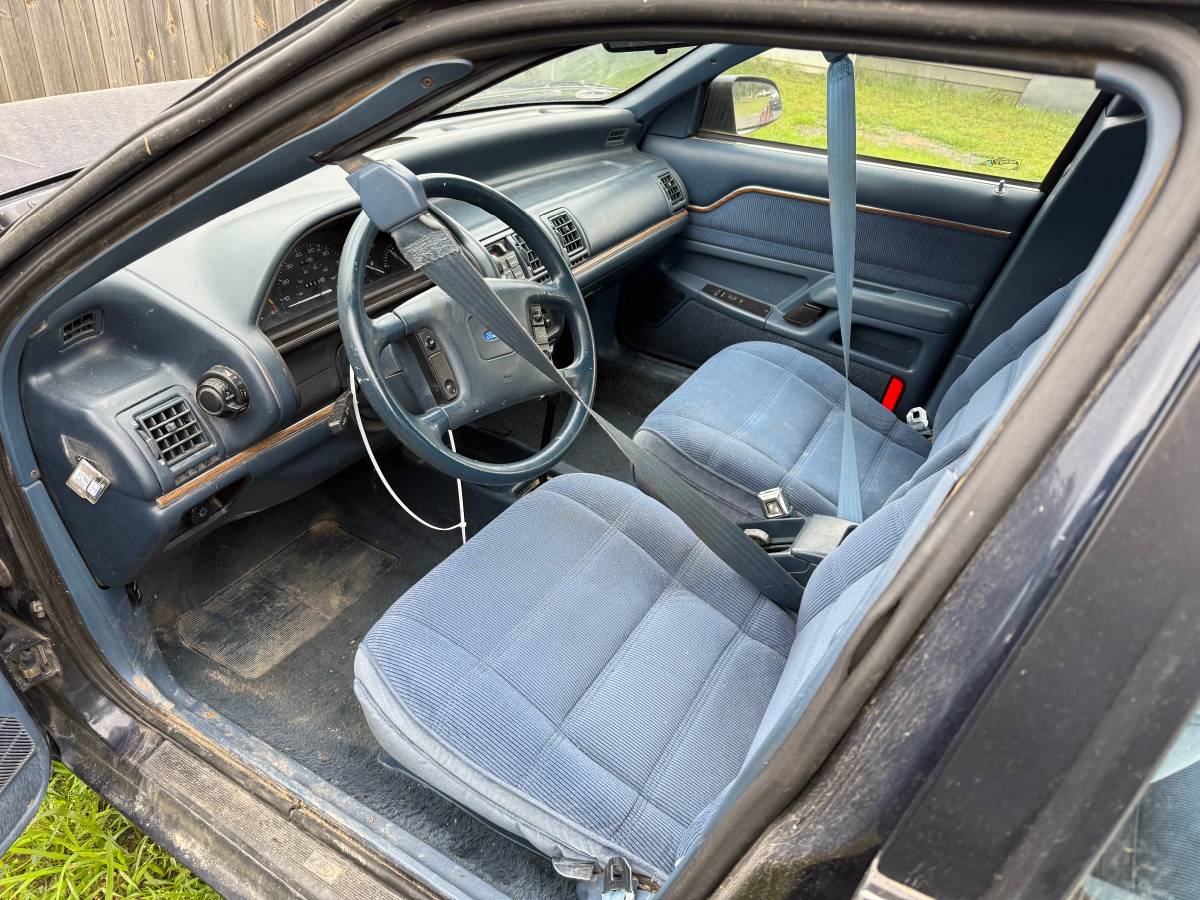 Ford-tempo-1989-blue-4