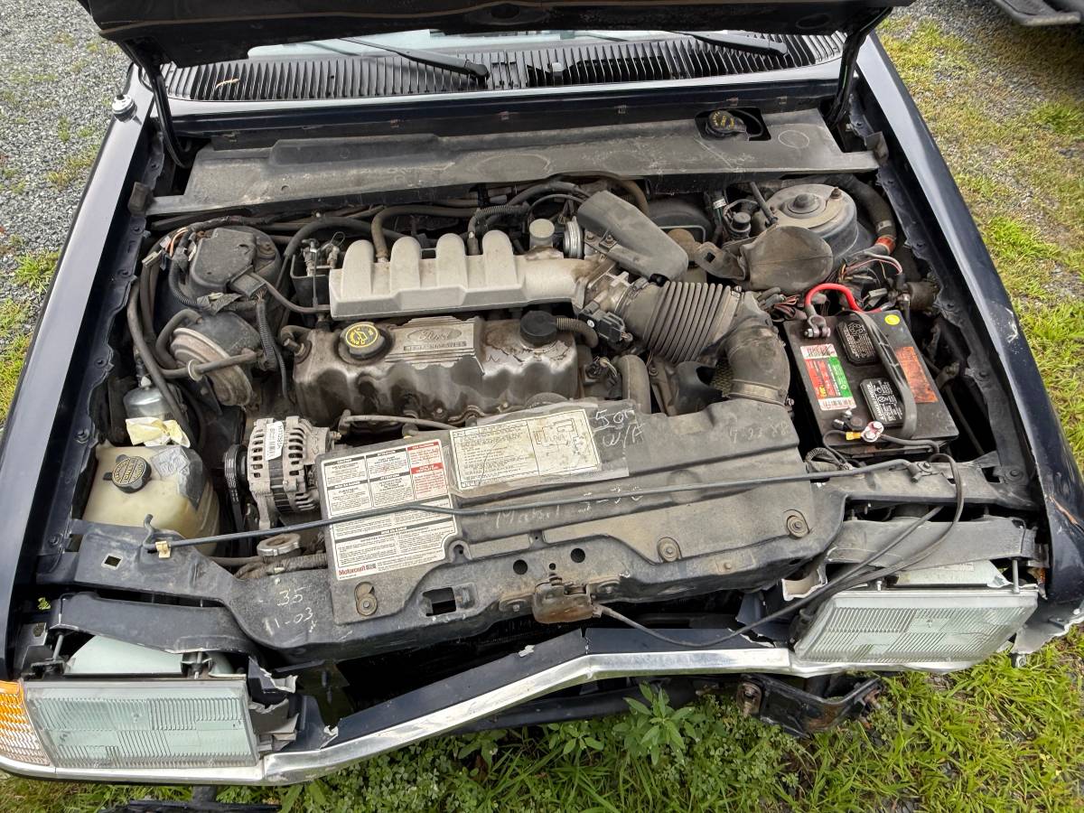 Ford-tempo-1989-blue-9