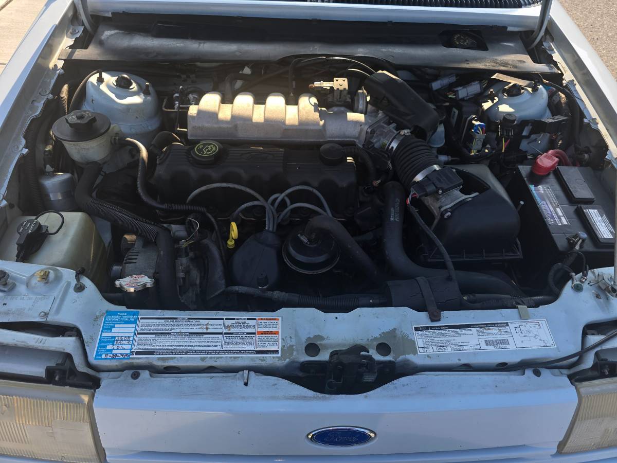 Ford-tempo-1994-blue-6