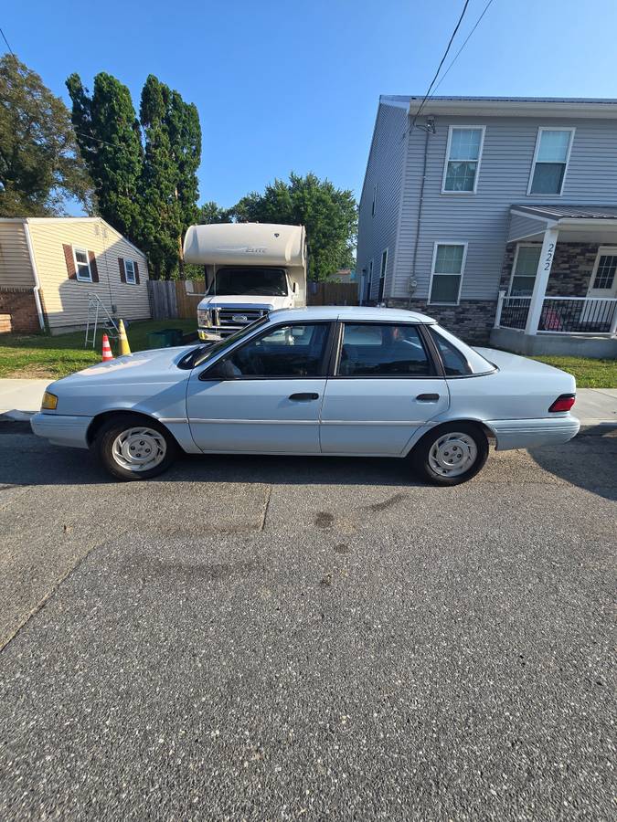 Ford-tempo-1994-blue