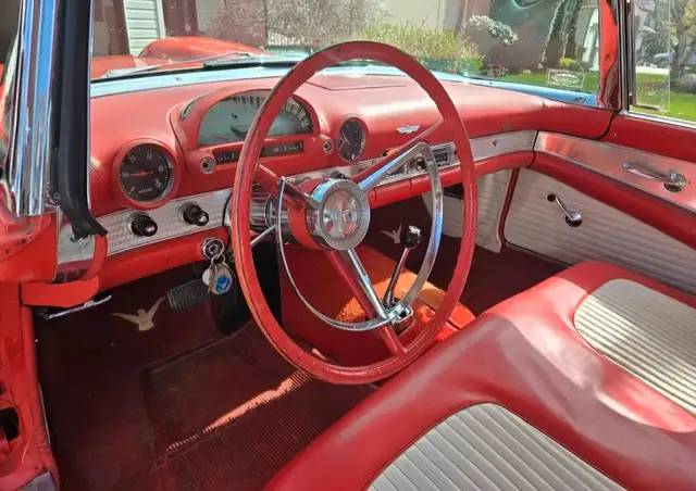 Ford-thunderbird-1956-5