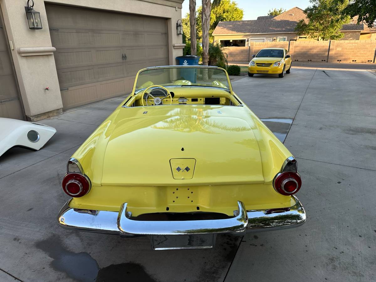Ford-thunderbird-1956-yellow-2