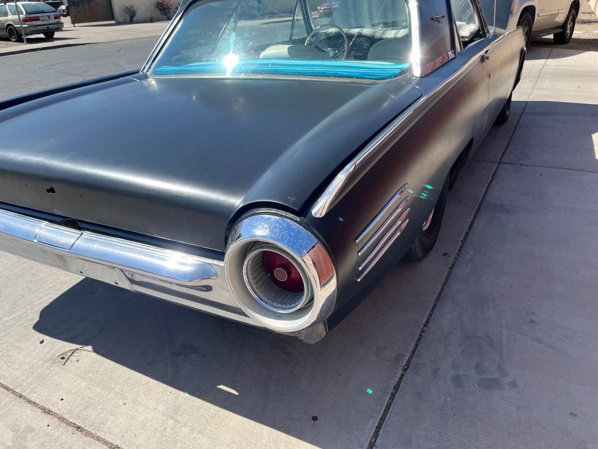 Ford-thunderbird-1961-black-18